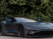 ac米兰体育官网-英超争冠焦点战与上海队终结火箭，体育世界的平行叙事