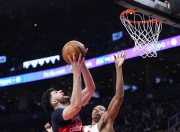 米兰体育官网-猛龙逆袭篮网，取得连胜