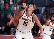 米兰体育官网-新疆队轻取掘金，武切维奇惊艳四座