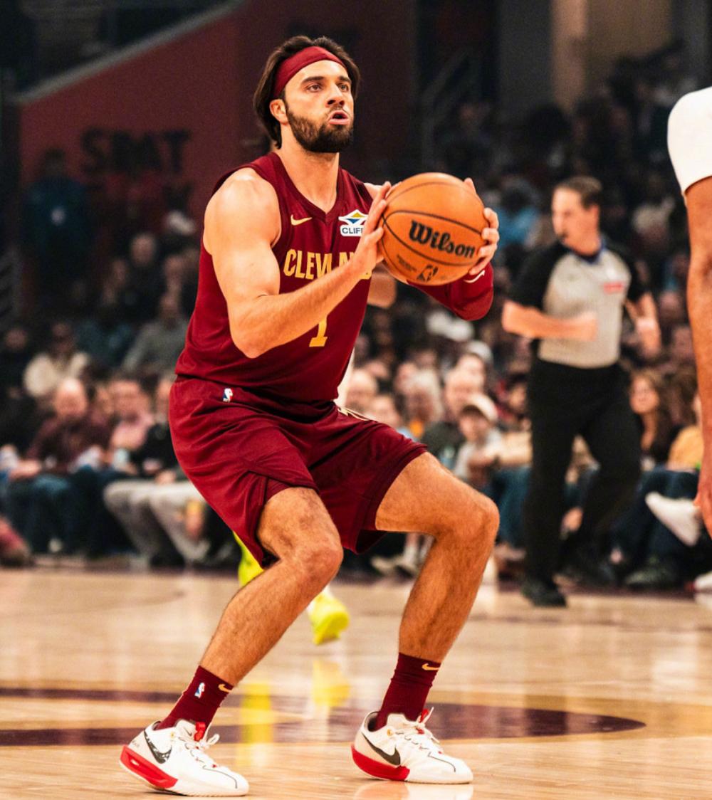 NBA球星受伤潮：骑士新援遭重伤