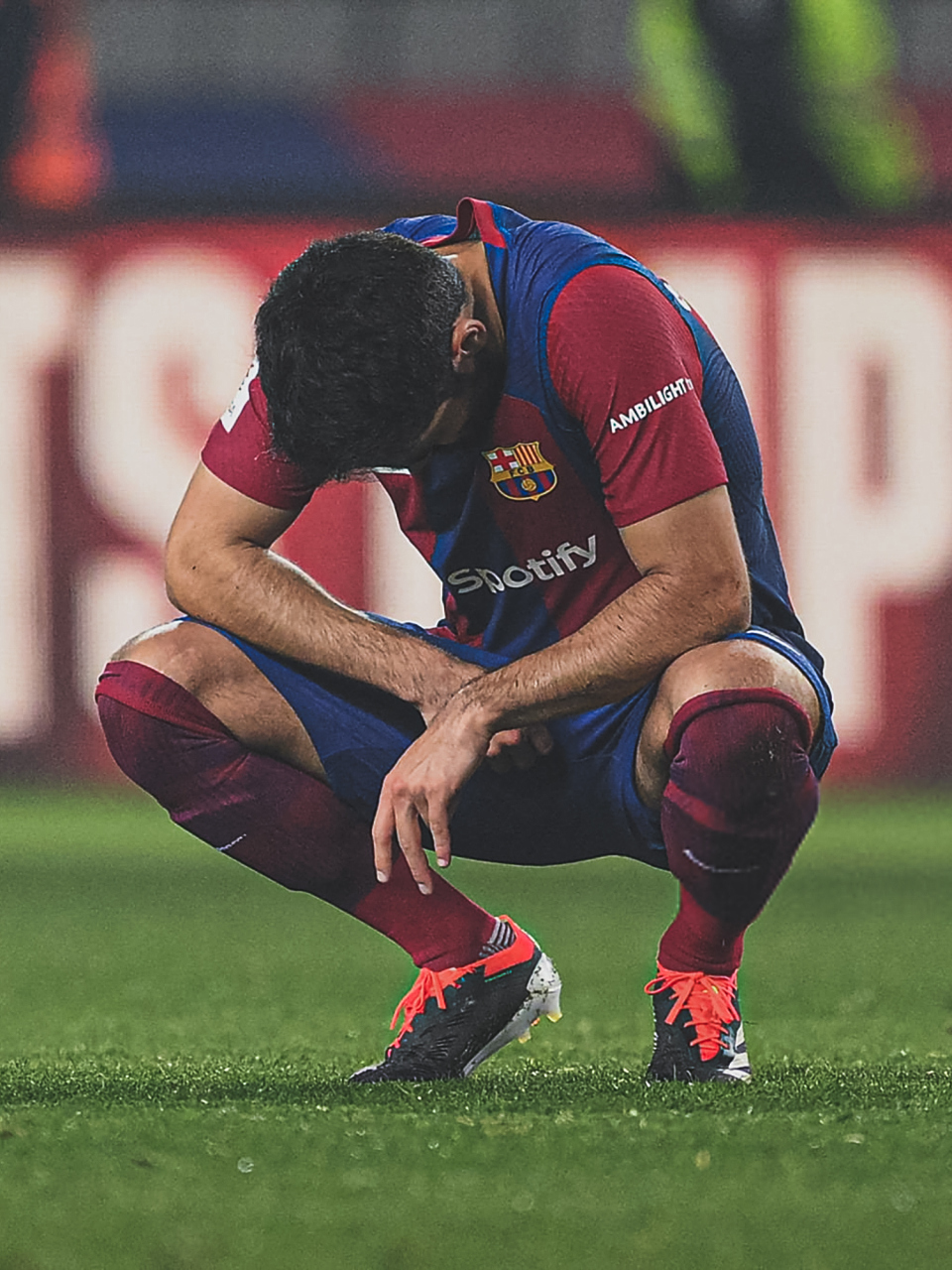 比利亚雷亚尔主场失利，遭遇背靠背失球的简单介绍