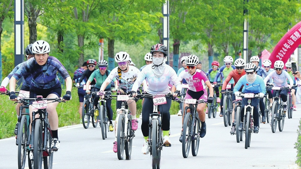 巴哈马自行车选手夺冠，创造历史