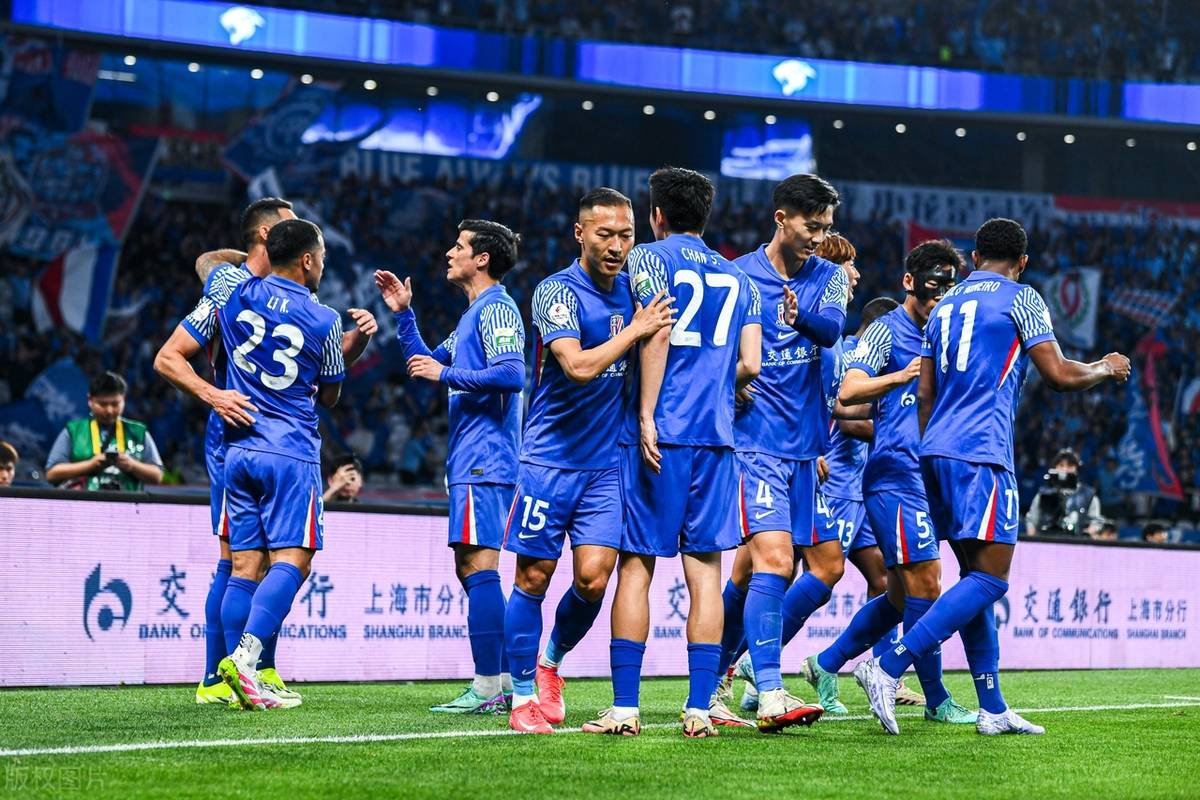 包含联赛头名球队优势明显,卫冕夺冠梦想浮现的词条 包含联赛头名球队优势明显,卫冕夺冠梦想浮现的词条