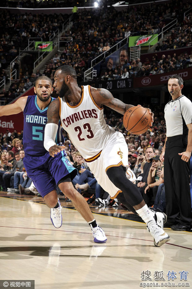 黄蜂遭遇连败骑士开启反击