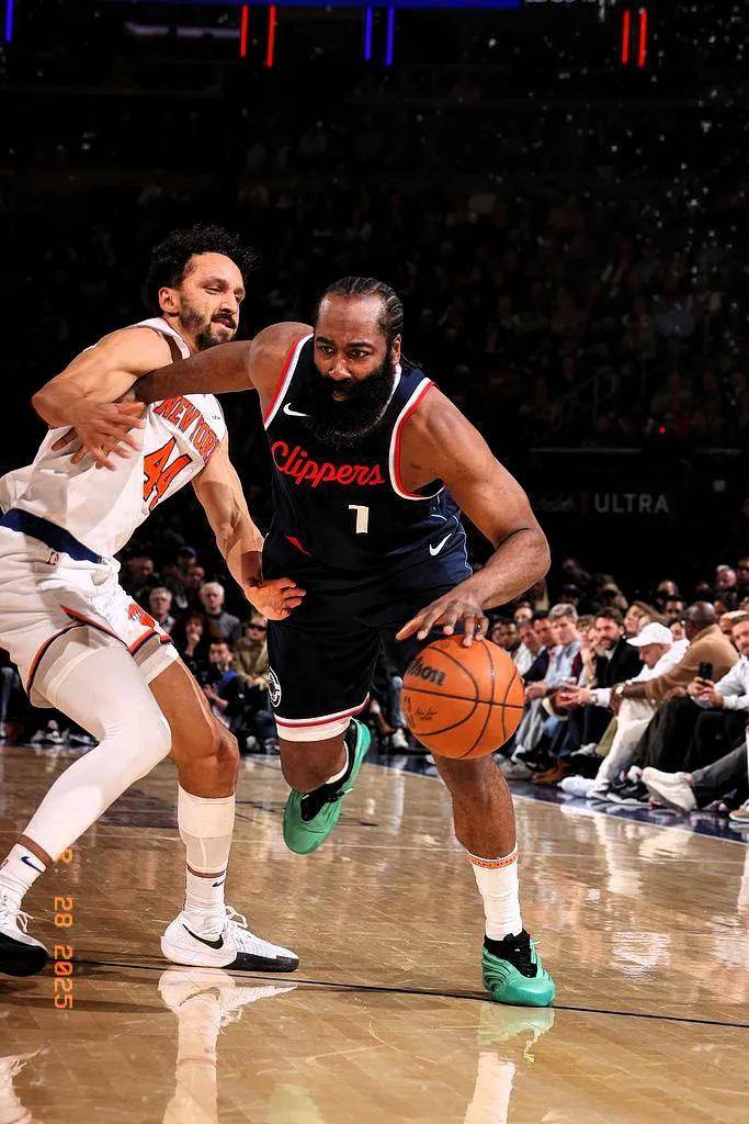 快船横扫篮网，取得五连胜