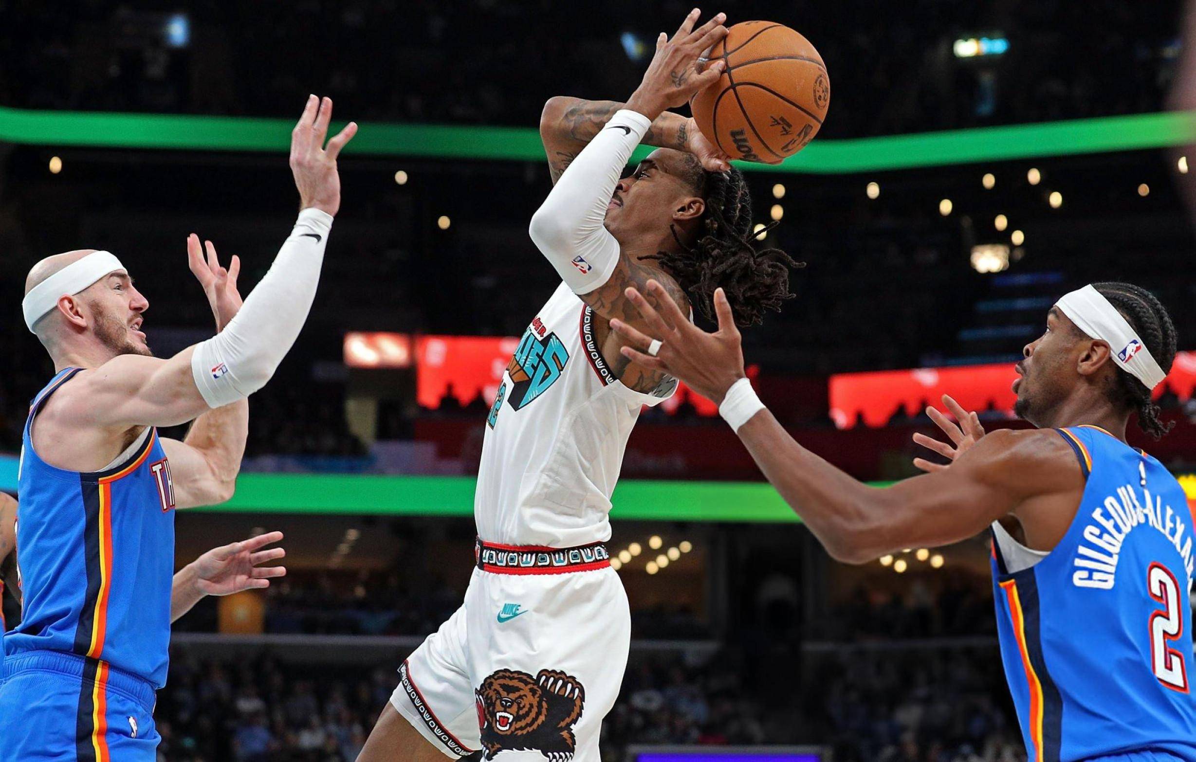 勇士主场大胜雷霆，豪取七连胜