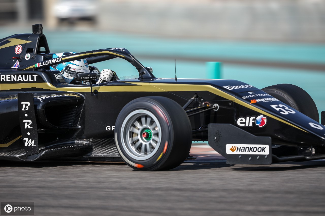 包含雷诺车队鏖战红牛二队，阿隆索惊艳四座的词条